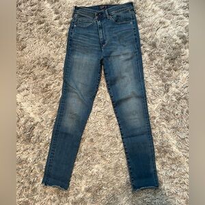 Abercrombie & Fitch Ultra High Rise Super Skinny Jeans